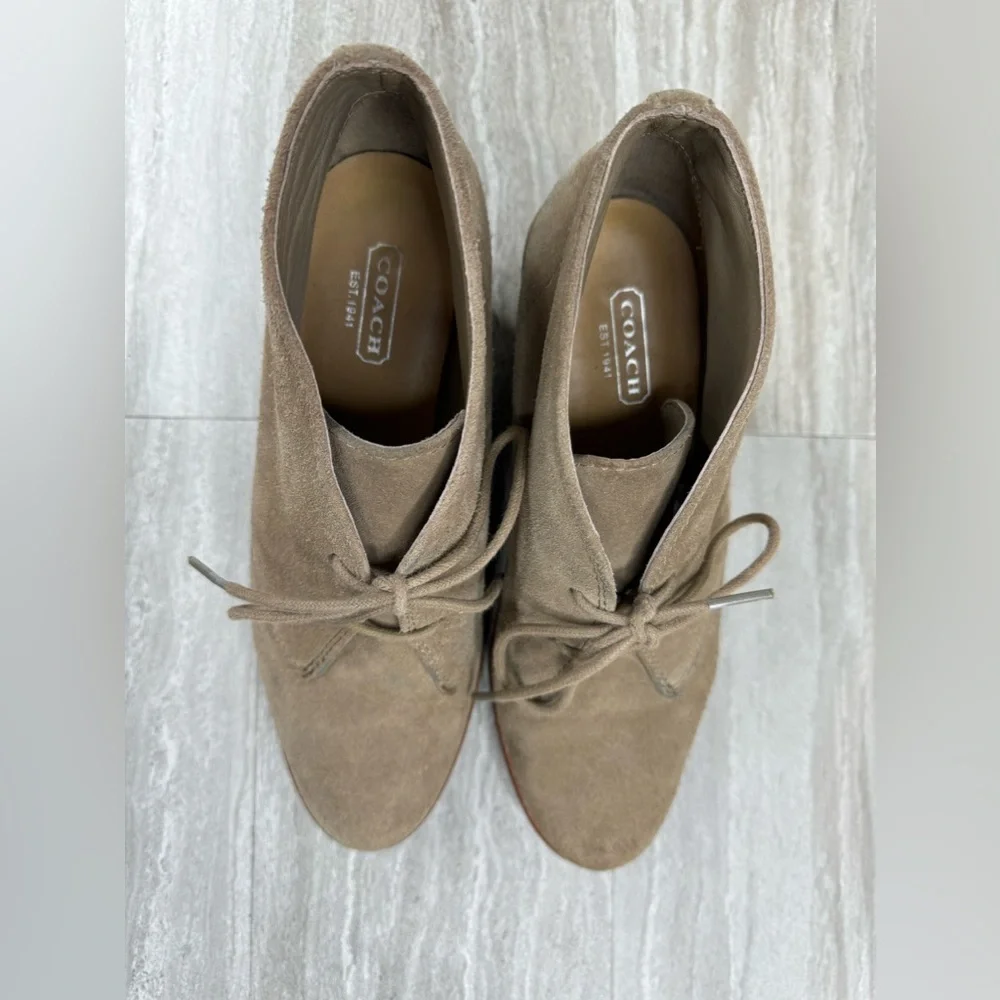 Coach Cassy Tan Suede Wedge Lace Up Booties Womens Size 8B